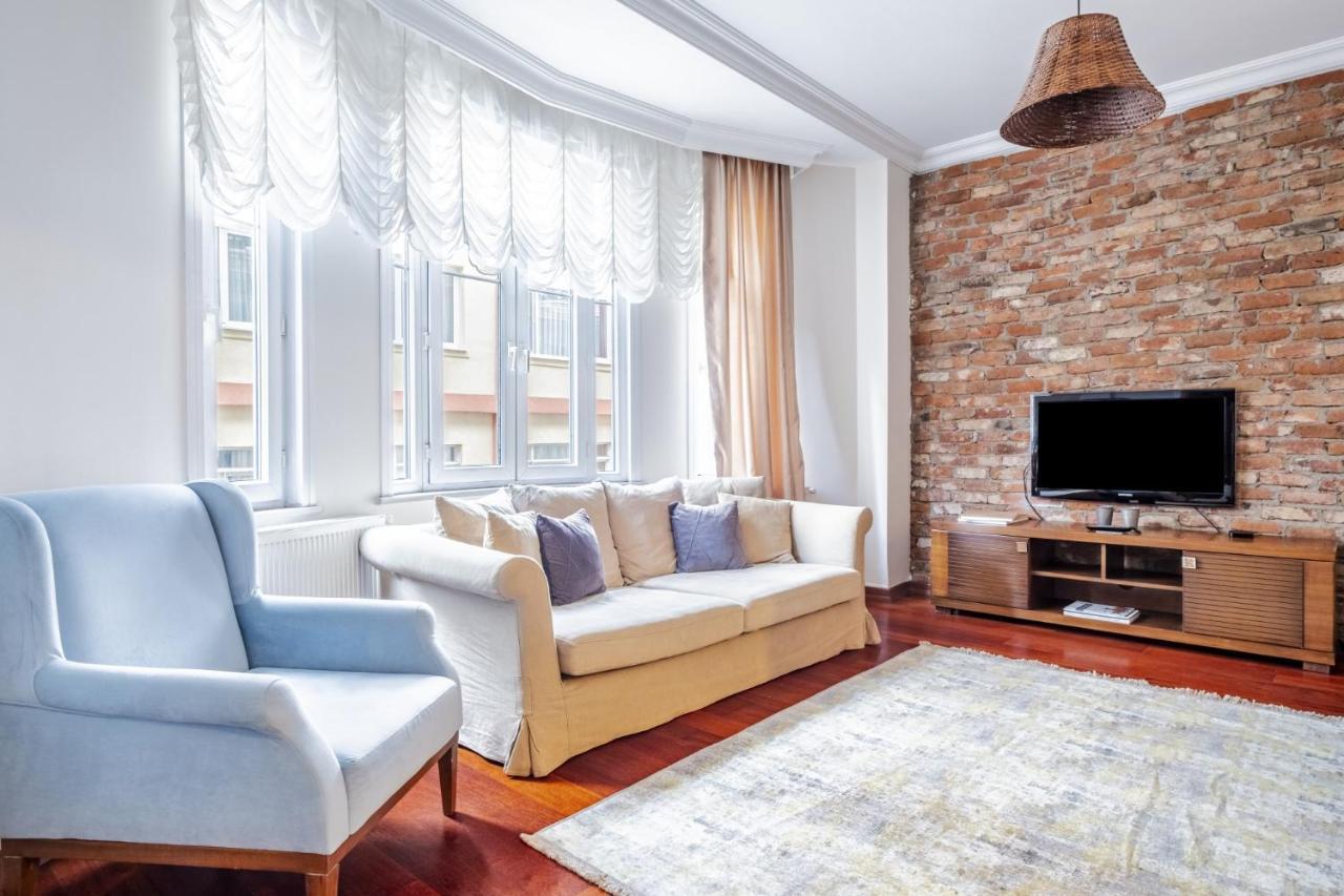 Centrally Located Apartment With Balcony In Sisli Istanboel Buitenkant foto