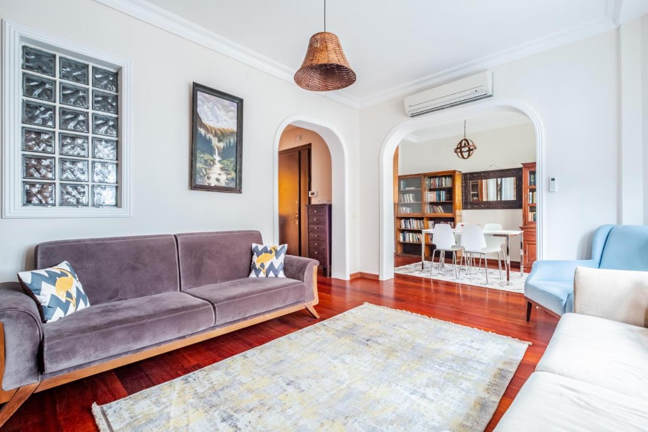 Centrally Located Apartment With Balcony In Sisli Istanboel Buitenkant foto