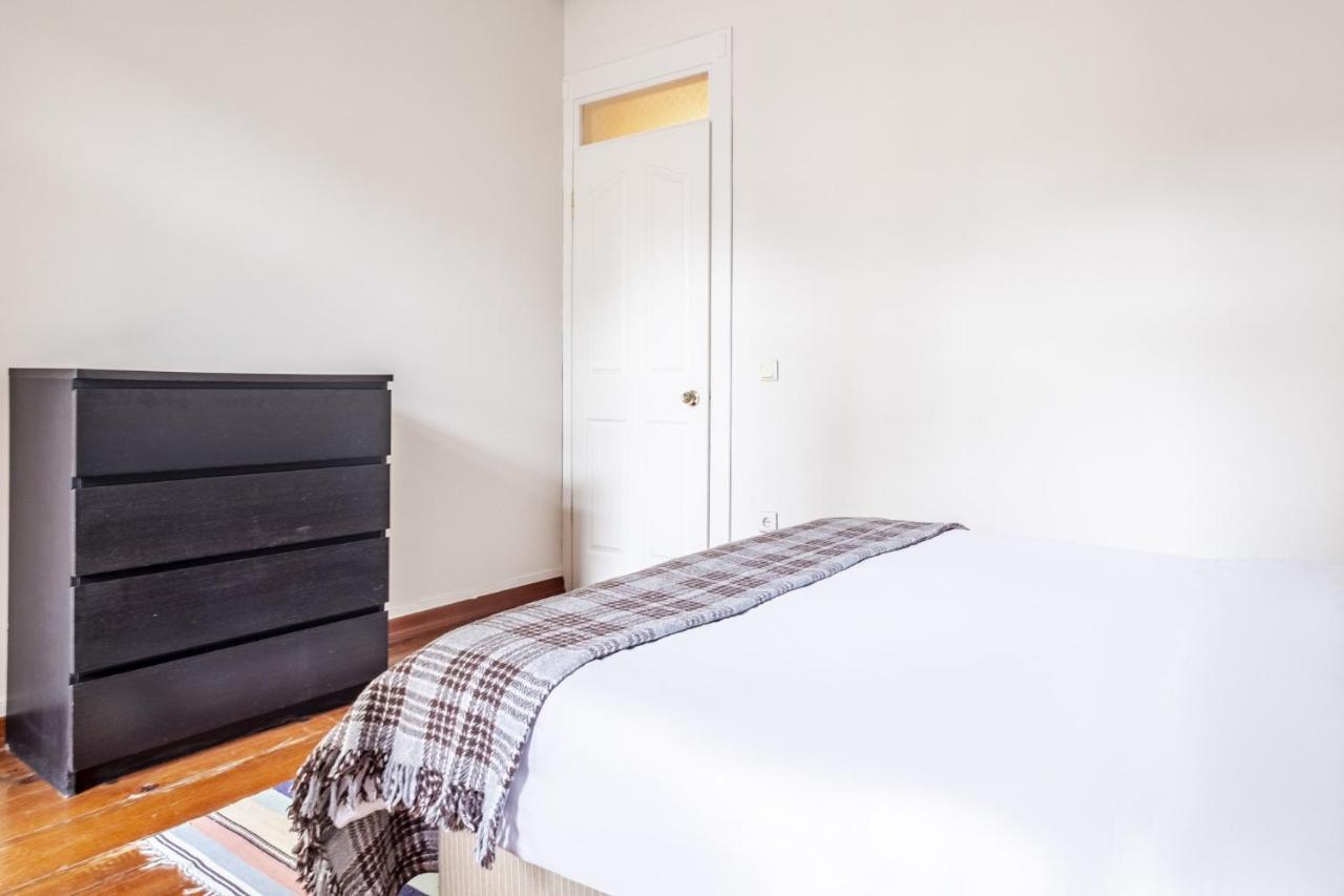 Centrally Located Apartment With Balcony In Sisli Istanboel Buitenkant foto